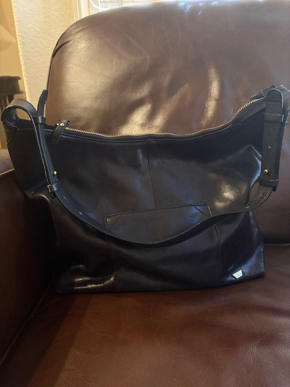 Joy Gryson Women’s Classic Black Leather Shoulder Bag